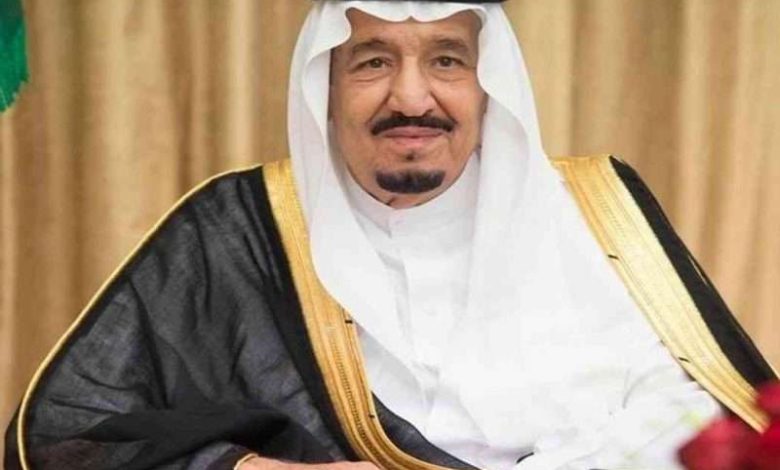 الملك سلمان عبد العزيز يترأس اجتماع مجلس الوزراء بالمستشفى